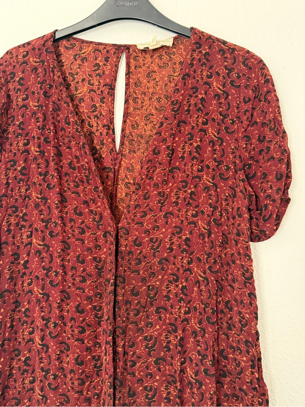 Urban Outfitters Staring at Stars A-Line V-Neck Mini Dress in Burgundy Floral - Picture 6 of 8